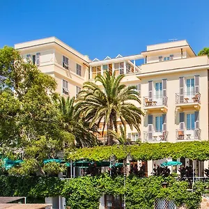Beau Sejour Hotel